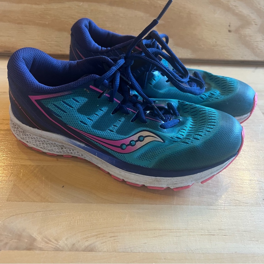 Saucony sz 4 Blue Pink Teal Athletic tennis Shoes running guide iso 2 series GUC